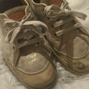 Authentic Louis Vuitton Patent sneakers